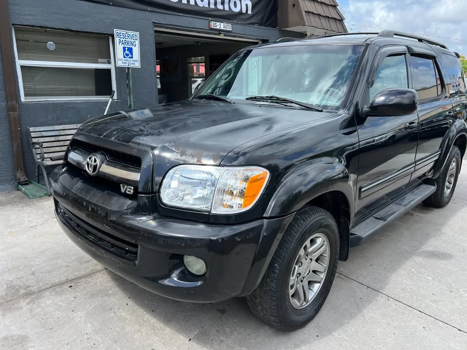 2006 Toyota Sequoia 1st Gen - Image 3 of 18