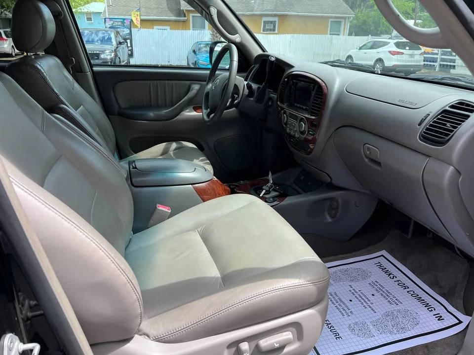 2006 Toyota Sequoia 1st Gen - Image 10 of 18