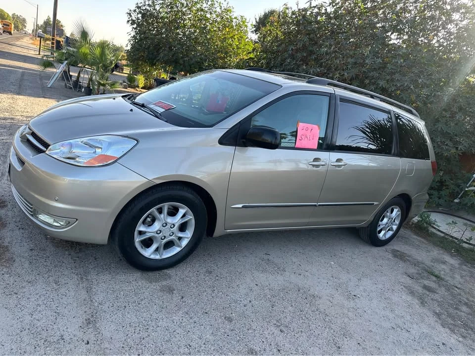 2006 Toyota Sienna 2nd Gen - Image 12 of 15