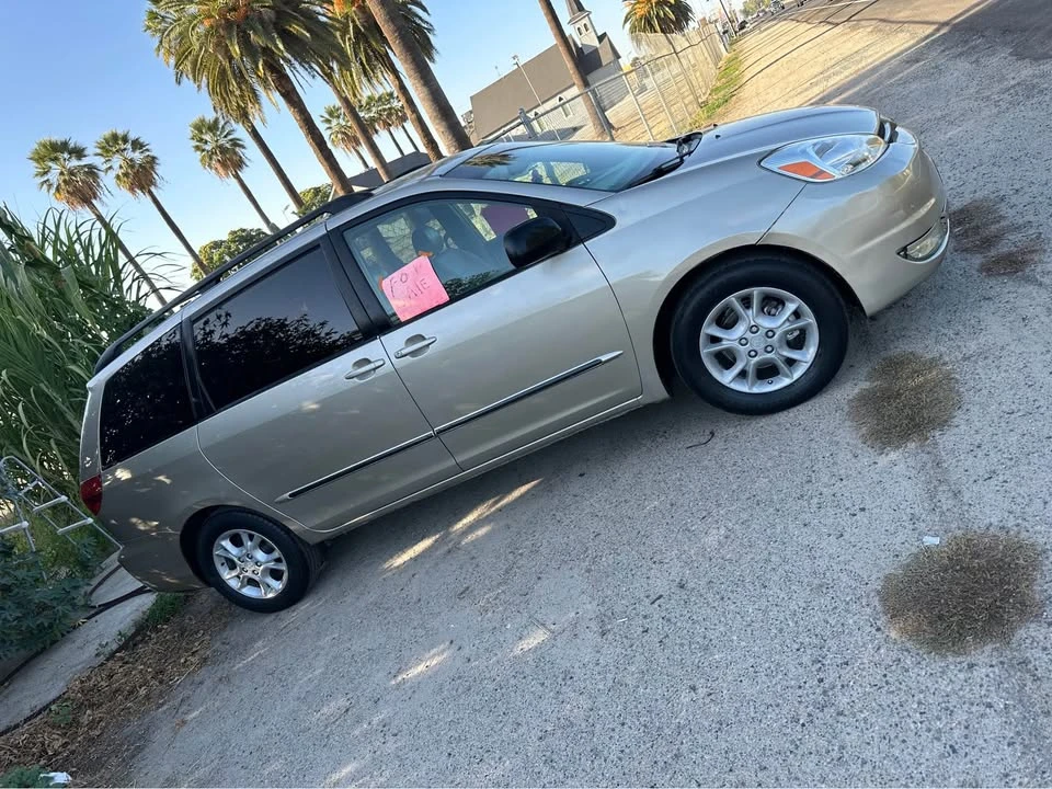 2006 Toyota Sienna 2nd Gen - Image 15 of 15