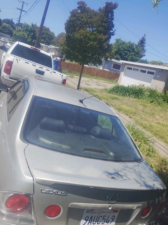 2002 Lexus IS 1st Gen - Image 4 of 5