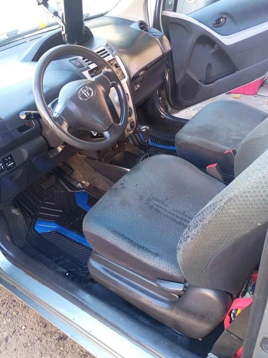 2006 Toyota Yaris - Image 9 of 11