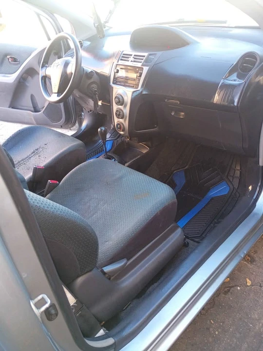 2006 Toyota Yaris - Image 10 of 11