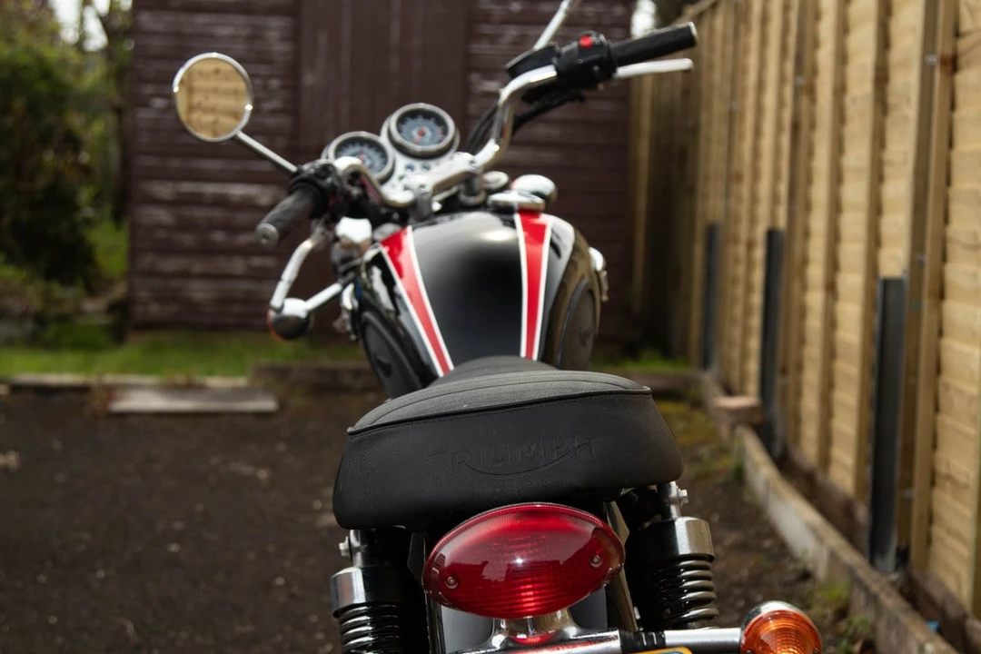 2006 Triumph New Bonneville - Image 4 of 30
