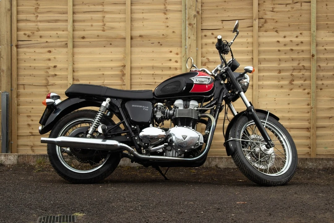 2006 Triumph New Bonneville - Image 5 of 30