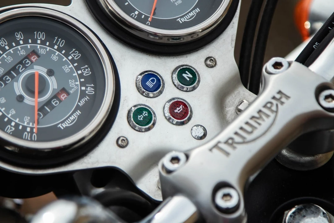 2006 Triumph New Bonneville - Image 13 of 30