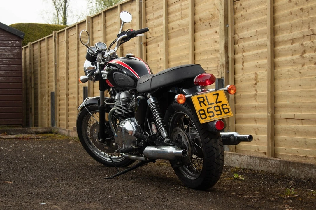 2006 Triumph New Bonneville - Image 3 of 30