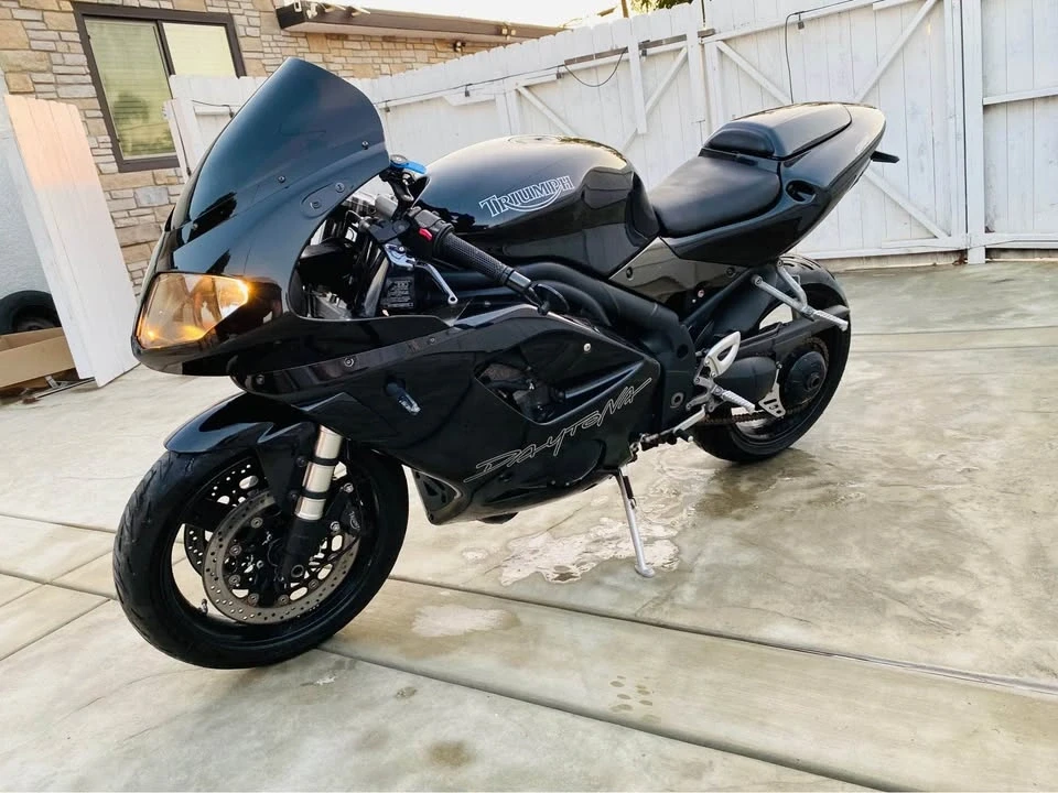 2006 Triumph Daytona - Image 10 of 13