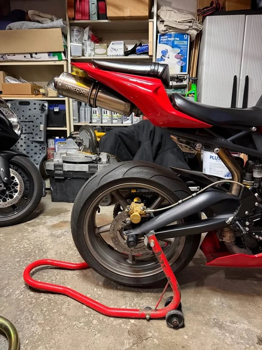 2006 Triumph Daytona - Image 4 of 10