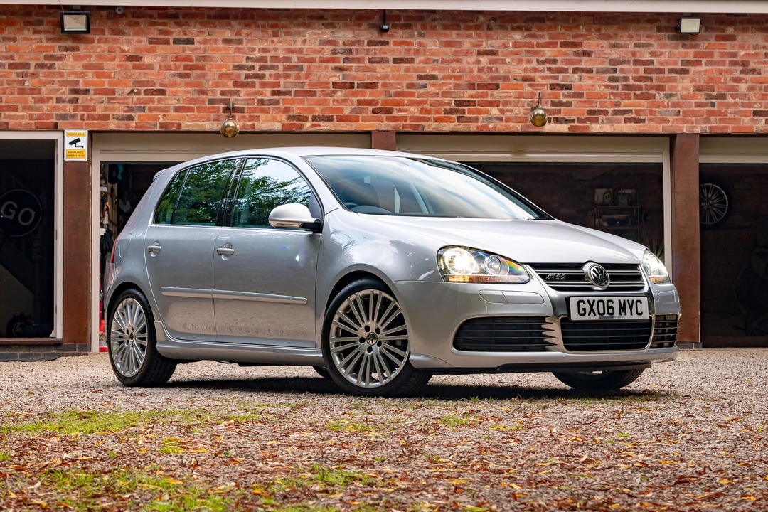 2006 Volkswagen R32 Mk5 - Image 2 of 31