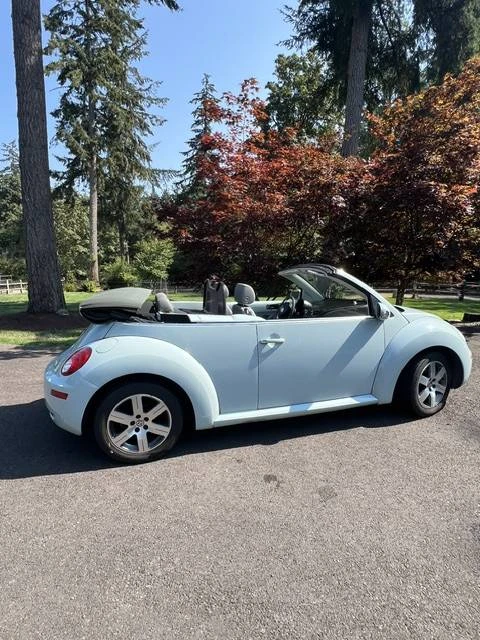 2006 Volkswagen New Beetle - Image 2 of 16
