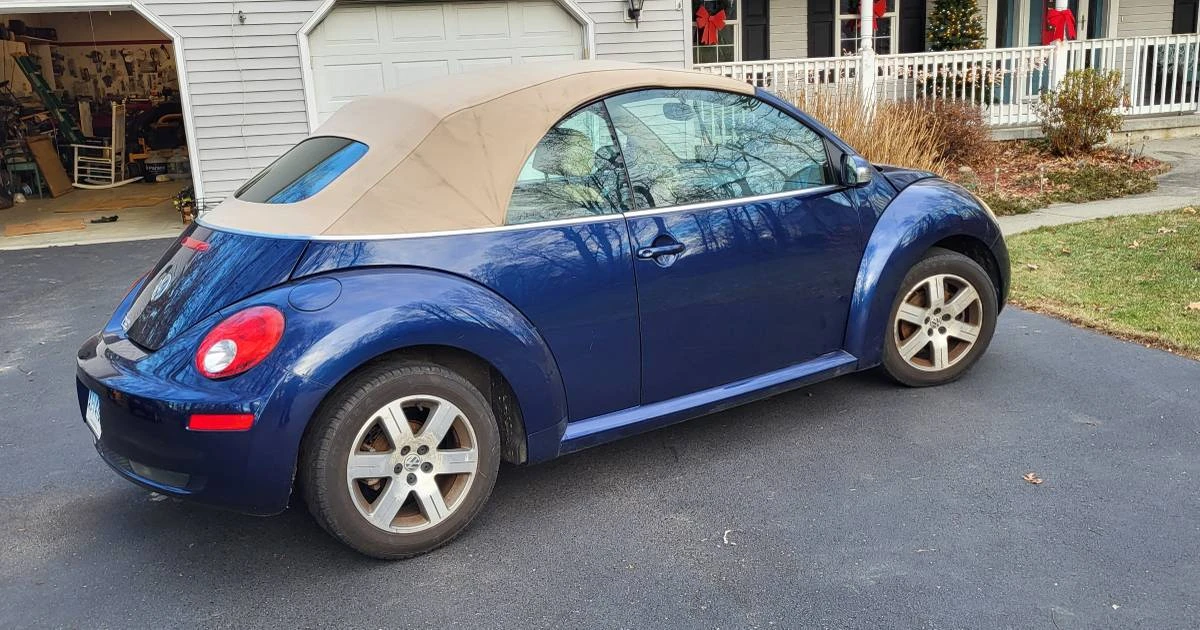 2006 Volkswagen New Beetle - Image 3 of 7