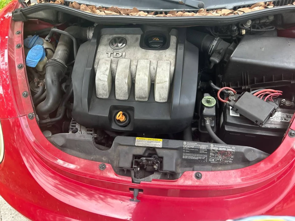 2006 Volkswagen New Beetle - Image 10 of 10