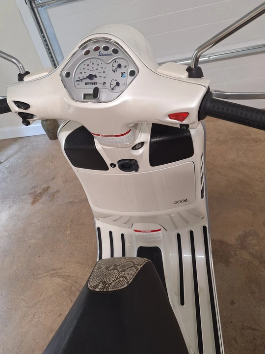 2006 Vespa Sei & PX & ET & LX & GT - Image 17 of 31