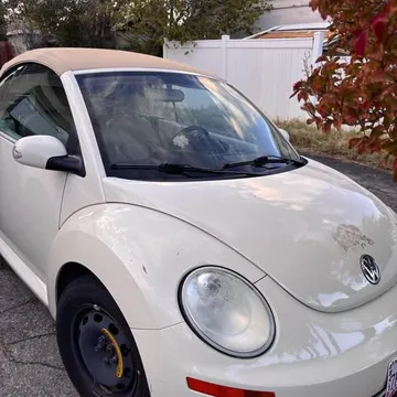 2006 Volkswagen Beetle 1.8T Classic Convertible 2D
