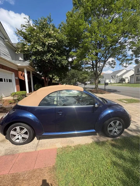 2006 Volkswagen New Beetle - Image 4 of 7