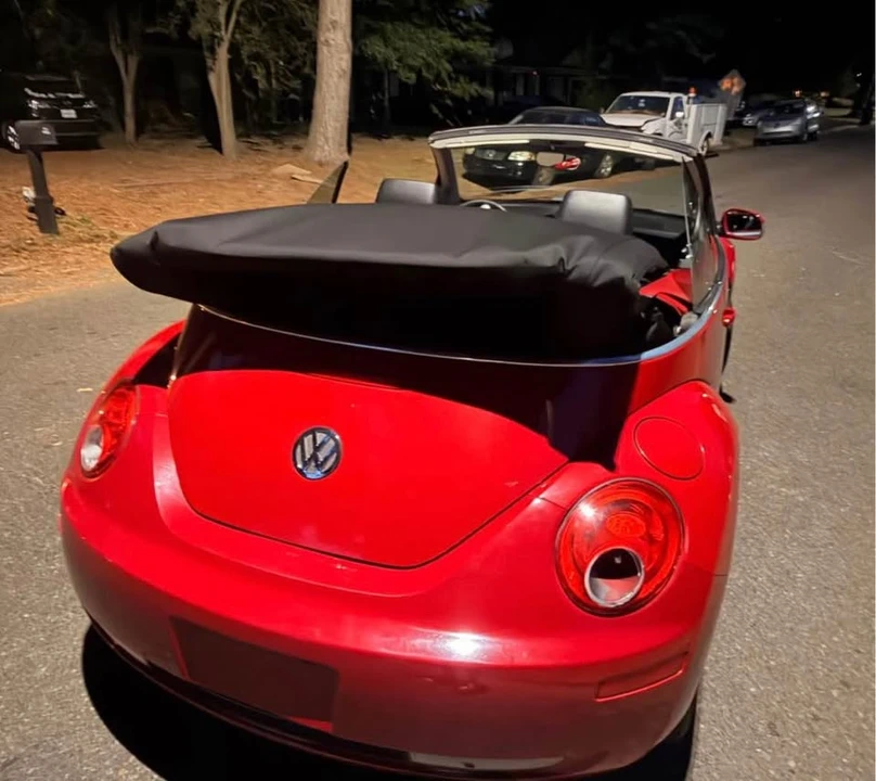 2006 Volkswagen New Beetle - Image 2 of 2