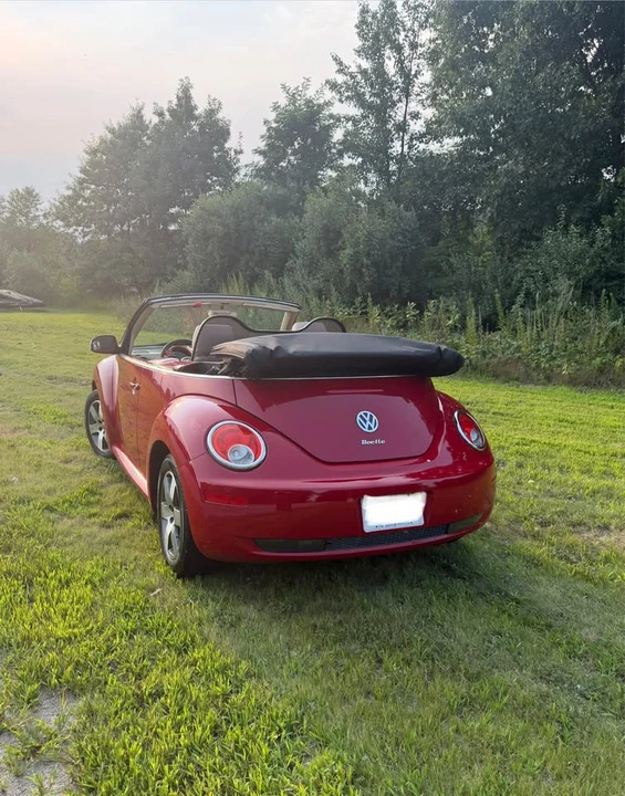2006 Volkswagen New Beetle - Image 3 of 13