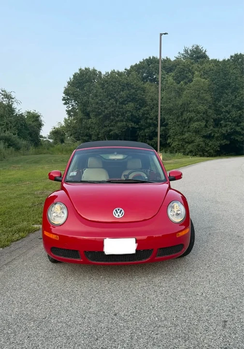 2006 Volkswagen New Beetle - Image 11 of 13