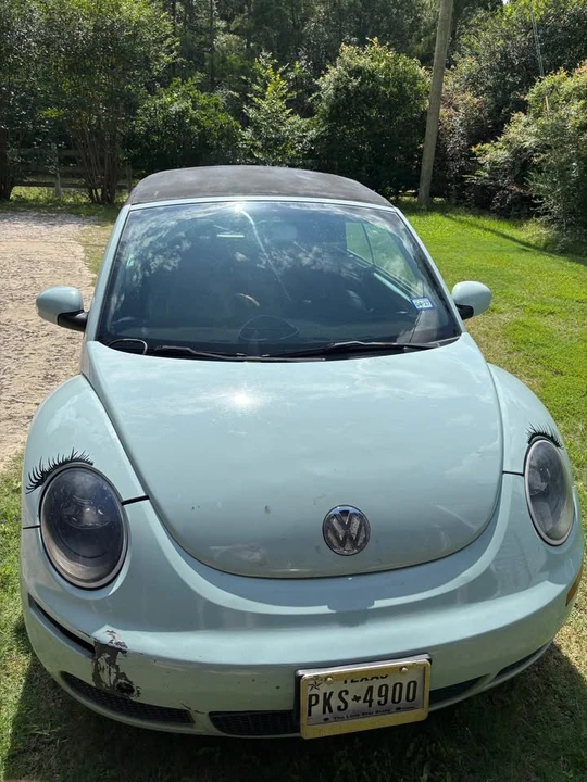 2006 Volkswagen New Beetle - Image 2 of 8