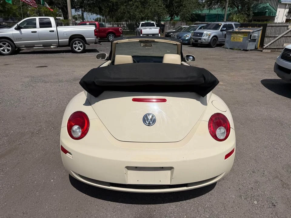 2006 Volkswagen New Beetle - Image 6 of 8