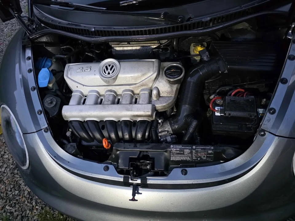 2006 Volkswagen New Beetle - Image 11 of 13