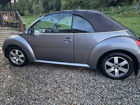 2006 Volkswagen Beetle 1.8T Convertible