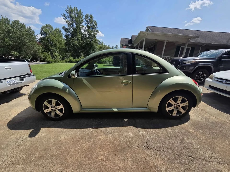 2006 Volkswagen New Beetle - Image 3 of 12