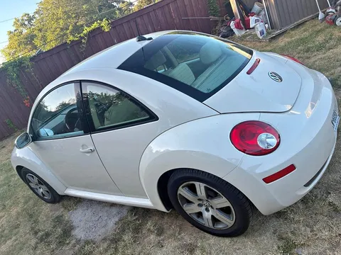 2006 Volkswagen Beetle 1.8T Hatchback 2D