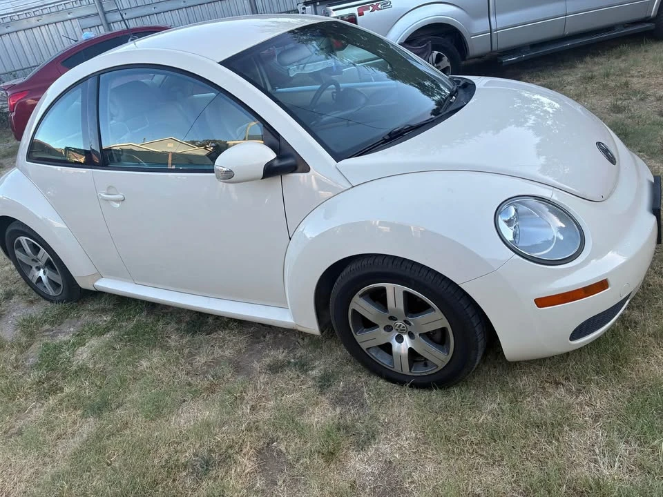 2006 Volkswagen New Beetle - Image 4 of 7