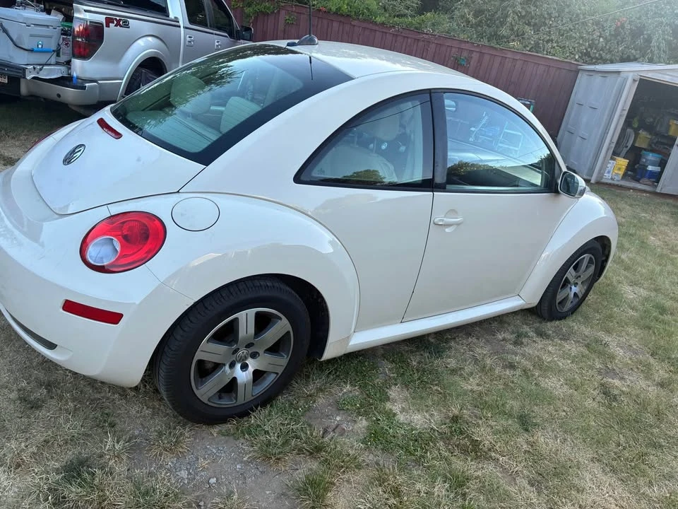2006 Volkswagen New Beetle - Image 2 of 7