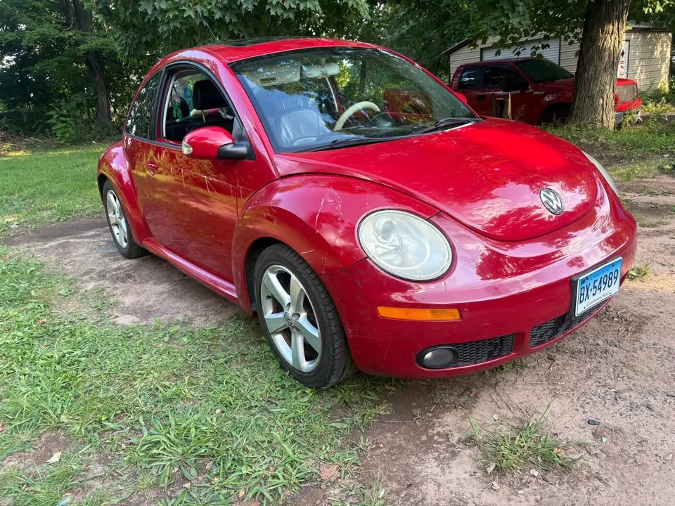 2006 Volkswagen New Beetle - Image 5 of 12
