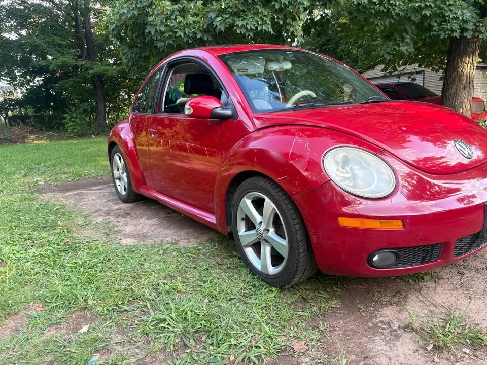 2006 Volkswagen New Beetle - Image 4 of 12