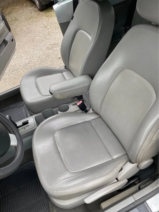 2006 Volkswagen Beetle - Image 11 of 15