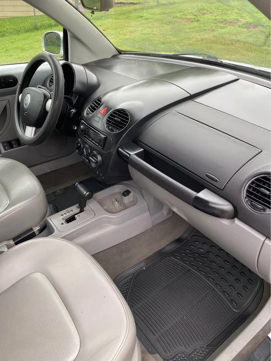 2006 Volkswagen Beetle - Image 13 of 15