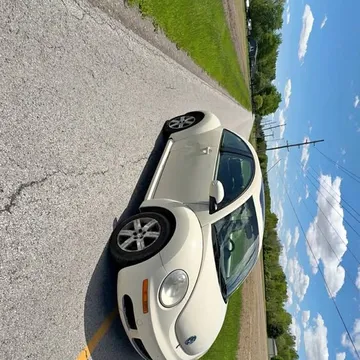 2006 Volkswagen Beetle 2.0T Coast Hatchback 2D