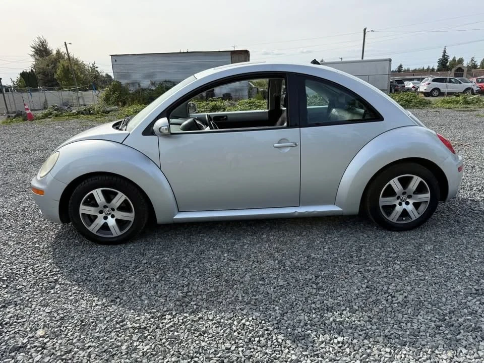 2006 Volkswagen New Beetle - Image 4 of 16