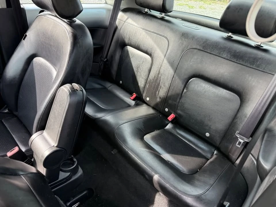 2006 Volkswagen New Beetle - Image 10 of 16