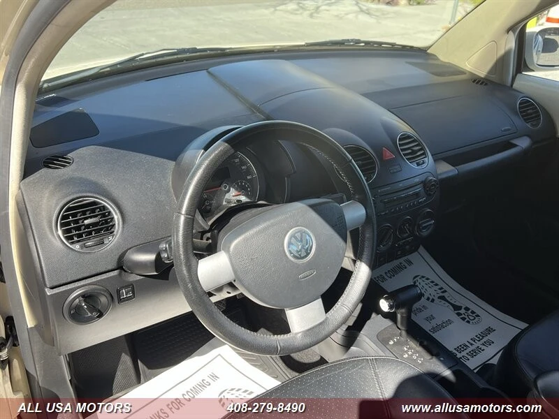 2006 Volkswagen New Beetle - Image 14 of 21