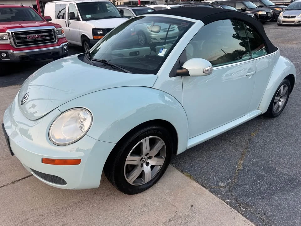 2006 Volkswagen New Beetle - Image 2 of 18