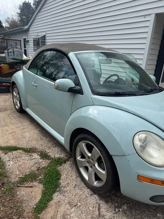 2006 Volkswagen New Beetle - Image 4 of 16