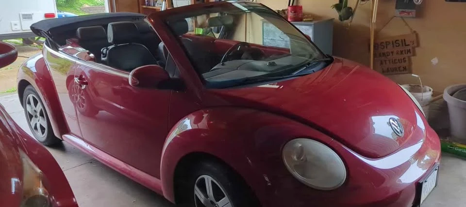 2006 Volkswagen New Beetle - Image 2 of 5