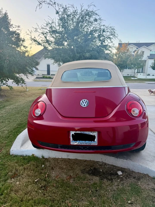 2006 Volkswagen New Beetle - Image 2 of 15