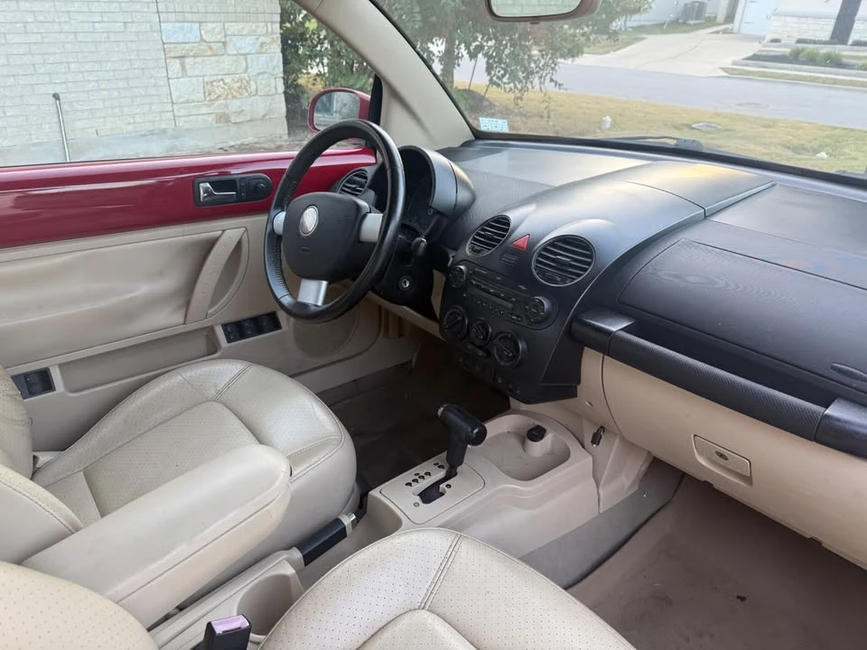 2006 Volkswagen New Beetle - Image 7 of 15