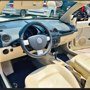 2006 Volkswagen Beetle 2.5L Convertible 2D