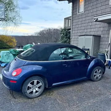 2006 Volkswagen Beetle 2.5L Convertible 2D