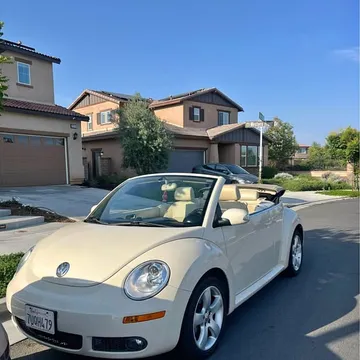 2006 Volkswagen Beetle 2.5L Convertible 2D