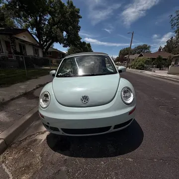 2006 Volkswagen Beetle 2.5L Convertible 2D