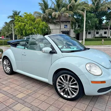 2006 Volkswagen Beetle 2.5L Convertible 2D