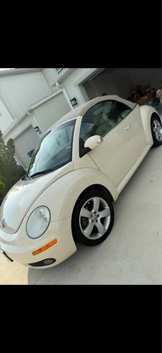 2006 Volkswagen New Beetle - Image 2 of 12